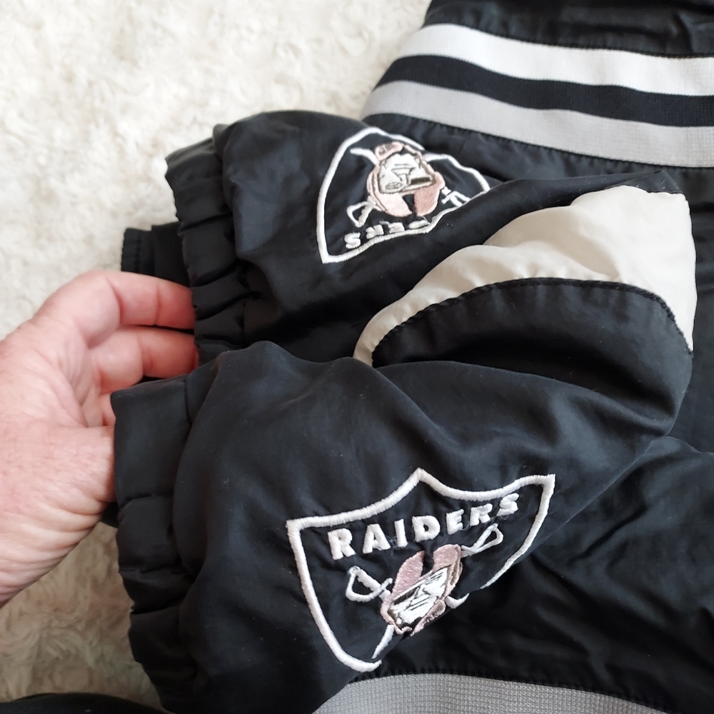 Reebok Raiders Black Zip Up Puffer Jacket with Hood - Kids Size 4 - Picture 7 of 10
